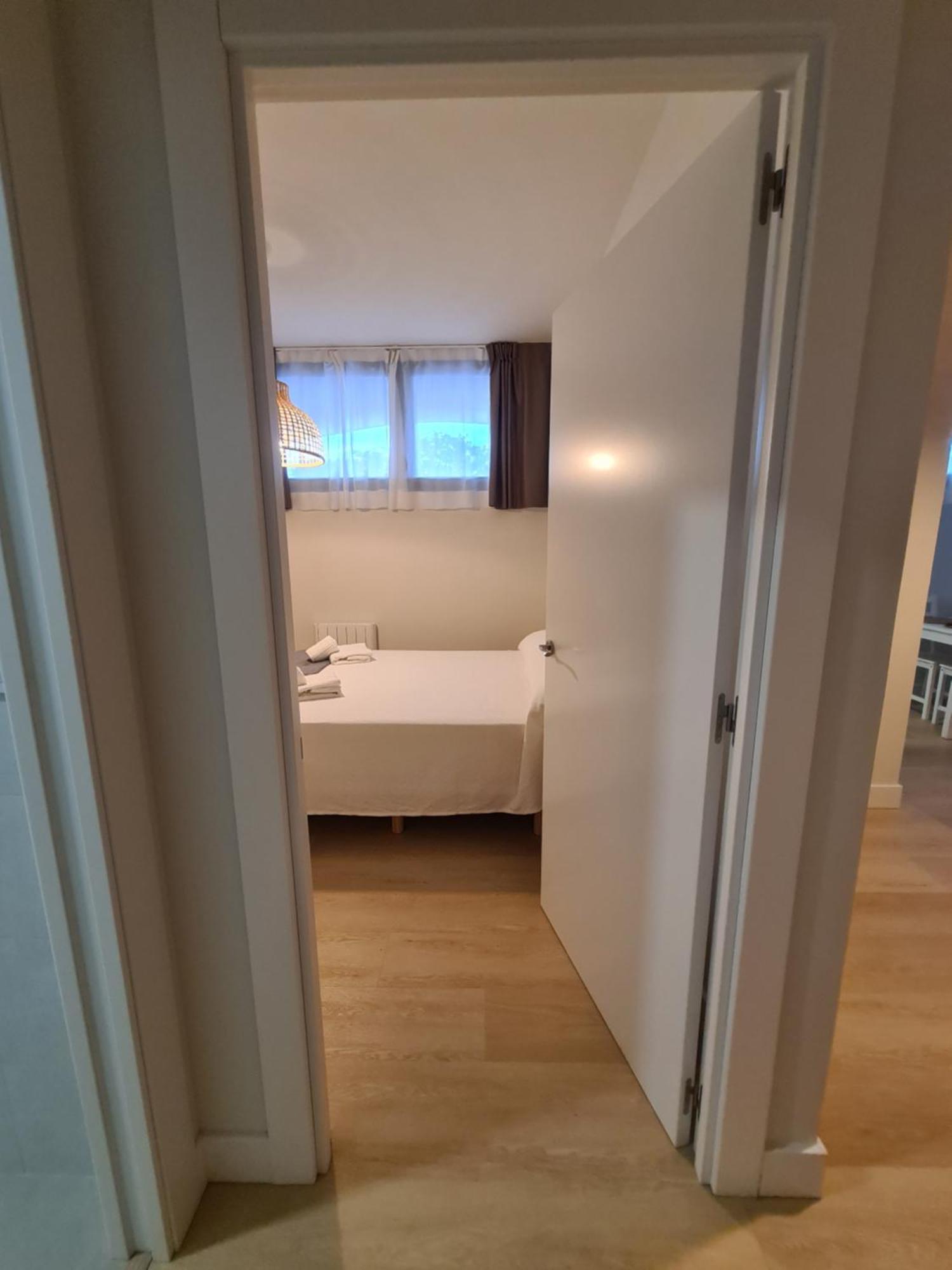 Apartamentos Costa Meron ซาน บีเซนเต เด ลา บาร์เกรา ภายนอก รูปภาพ